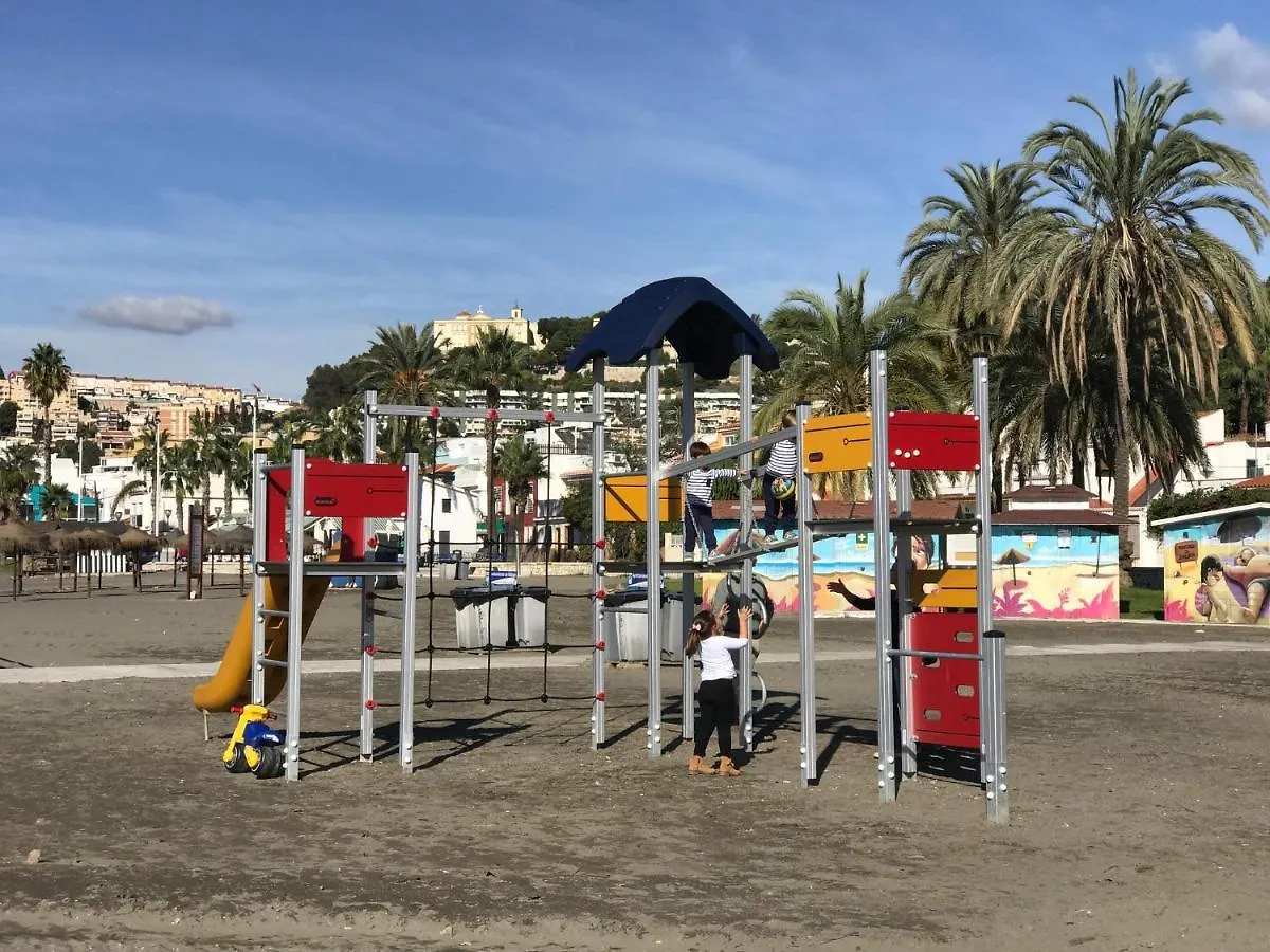 Malaga Beach House, 2 City Bikes, 2 Children'S Bikes, Wifi, Big Terrace, Bbq, Family, Childfriendly 0*,  Spain