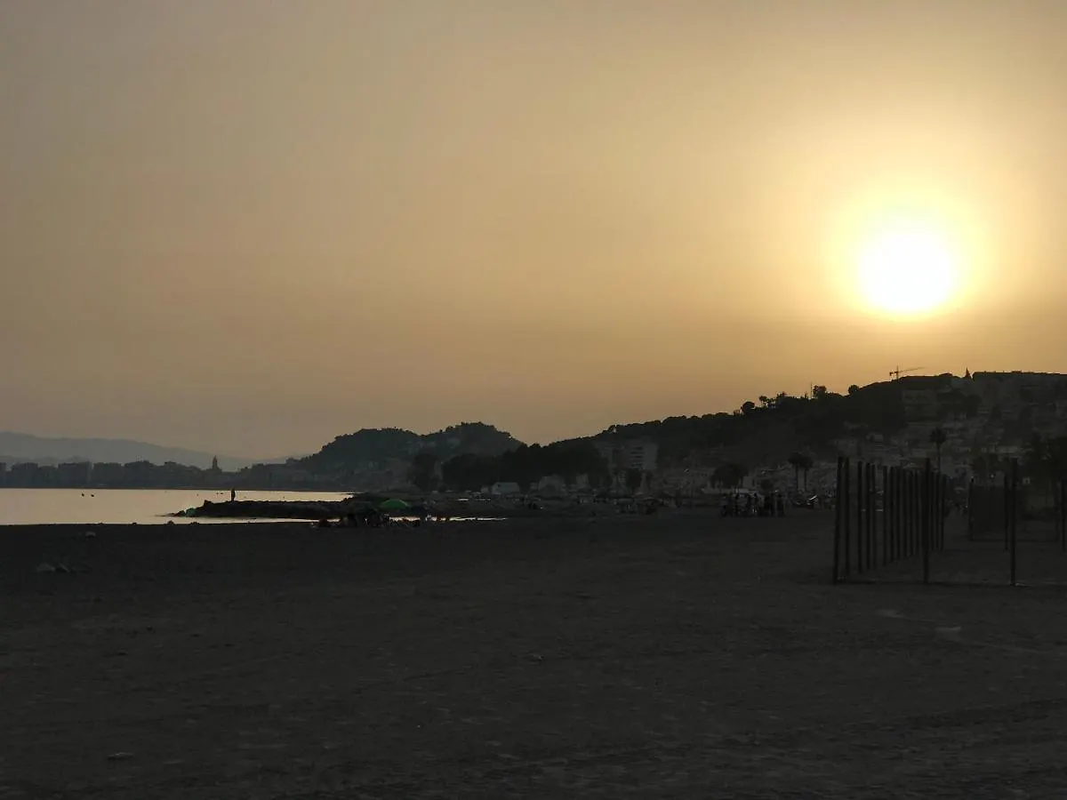 Malaga Beach House, 2 City Bikes, 2 Children'S Bikes, Wifi, Big Terrace, Bbq, Family, Childfriendly 0*,  Spain