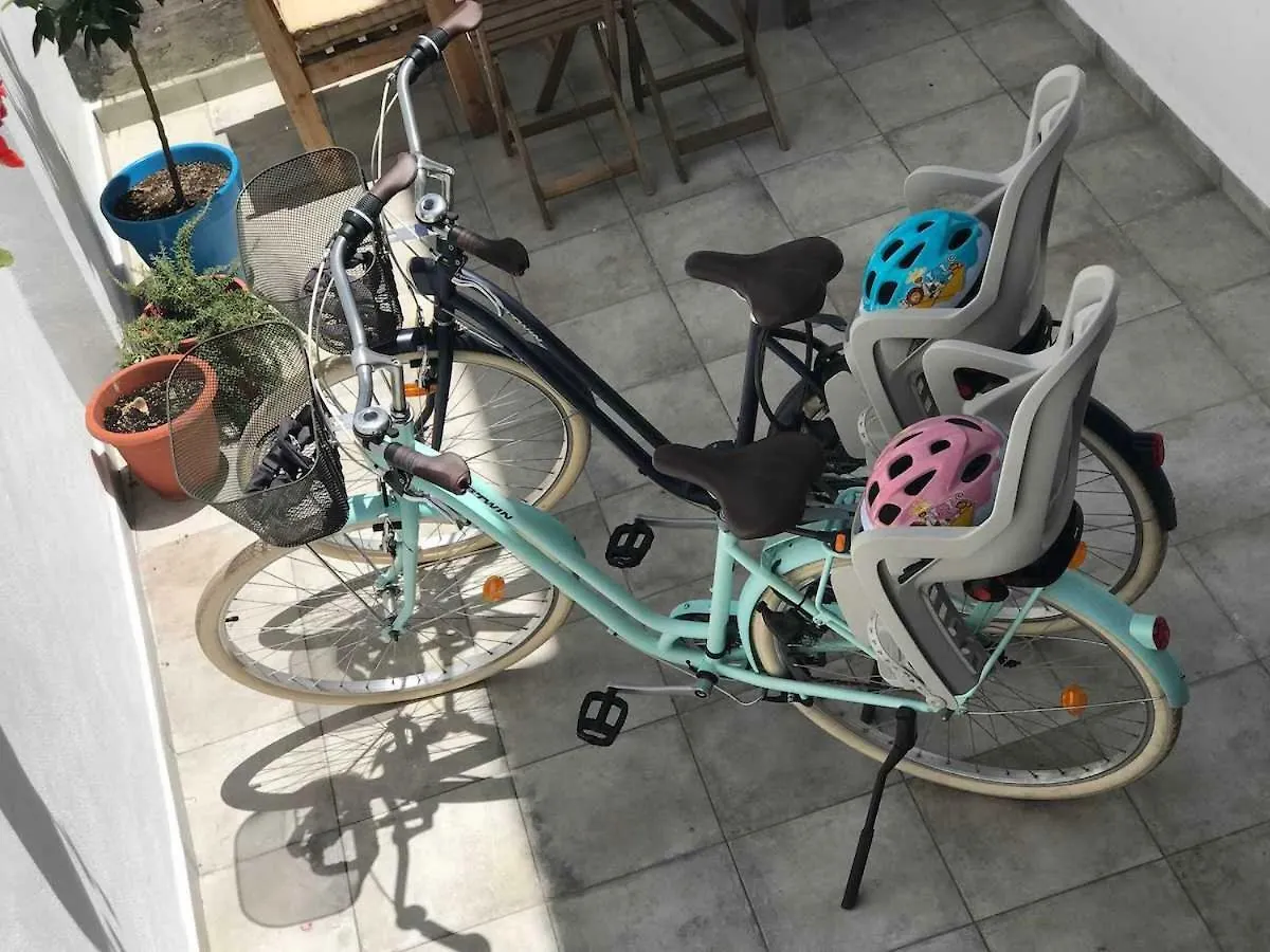 Malaga Beach House, 2 City Bikes, 2 Children'S Bikes, Wifi, Big Terrace, Bbq, Family, Childfriendly